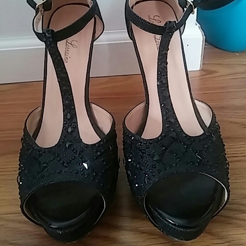 Heels 👠 - Picture 4 of 4